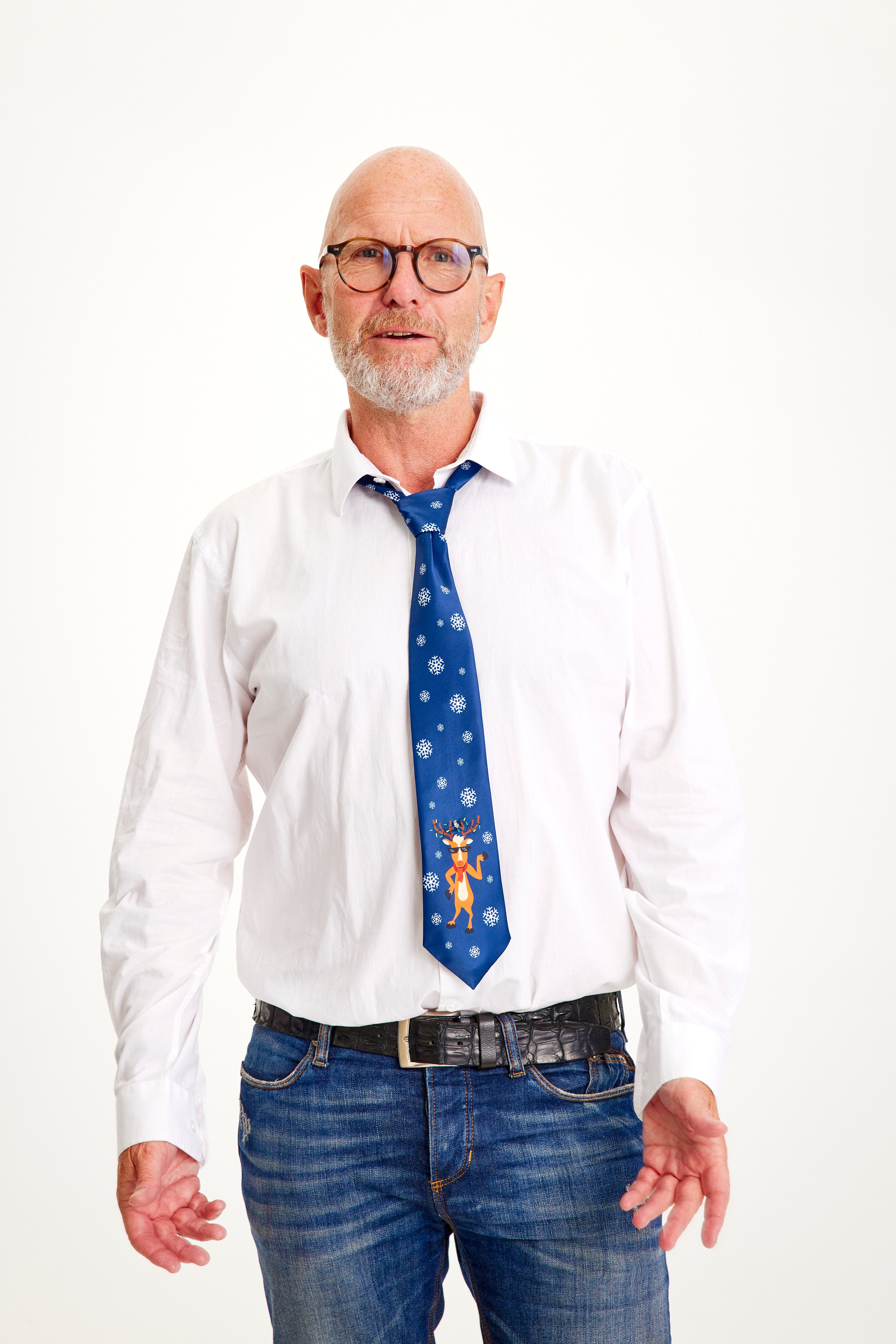 Blått juleslips med reinsdyr.